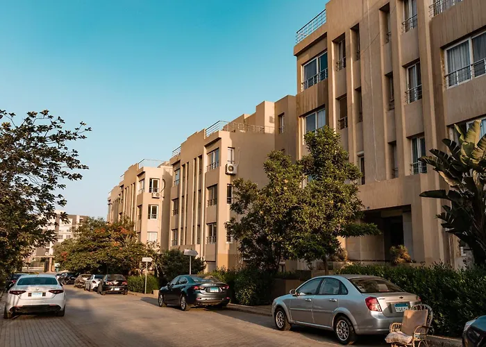 Top Rated 1 Bedroom With Private Garden In Karma Sheikh Zayed - Only Families & Single Travelers