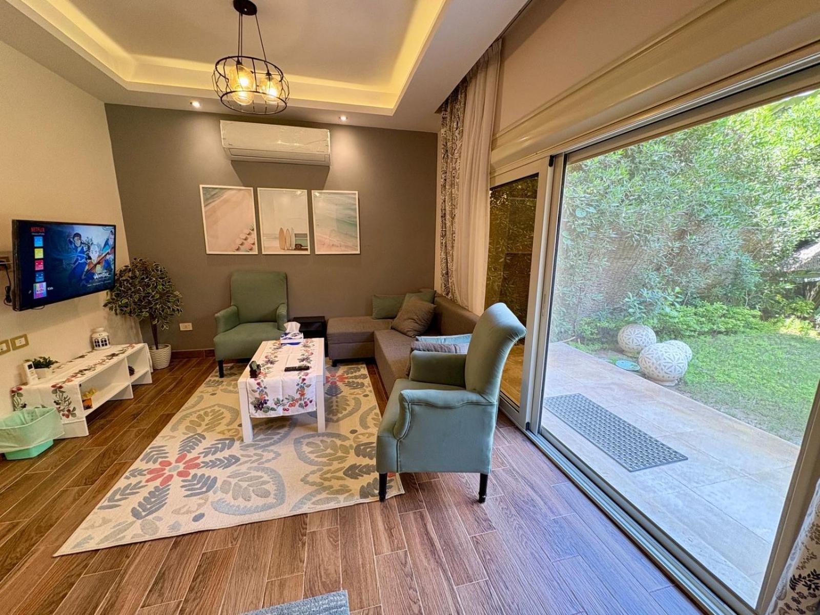 Rated 1 Bedroom With Private Garden In Karma Sheikh Zayed - Only Families & Single Travelers דירה Sheikh Zayed City