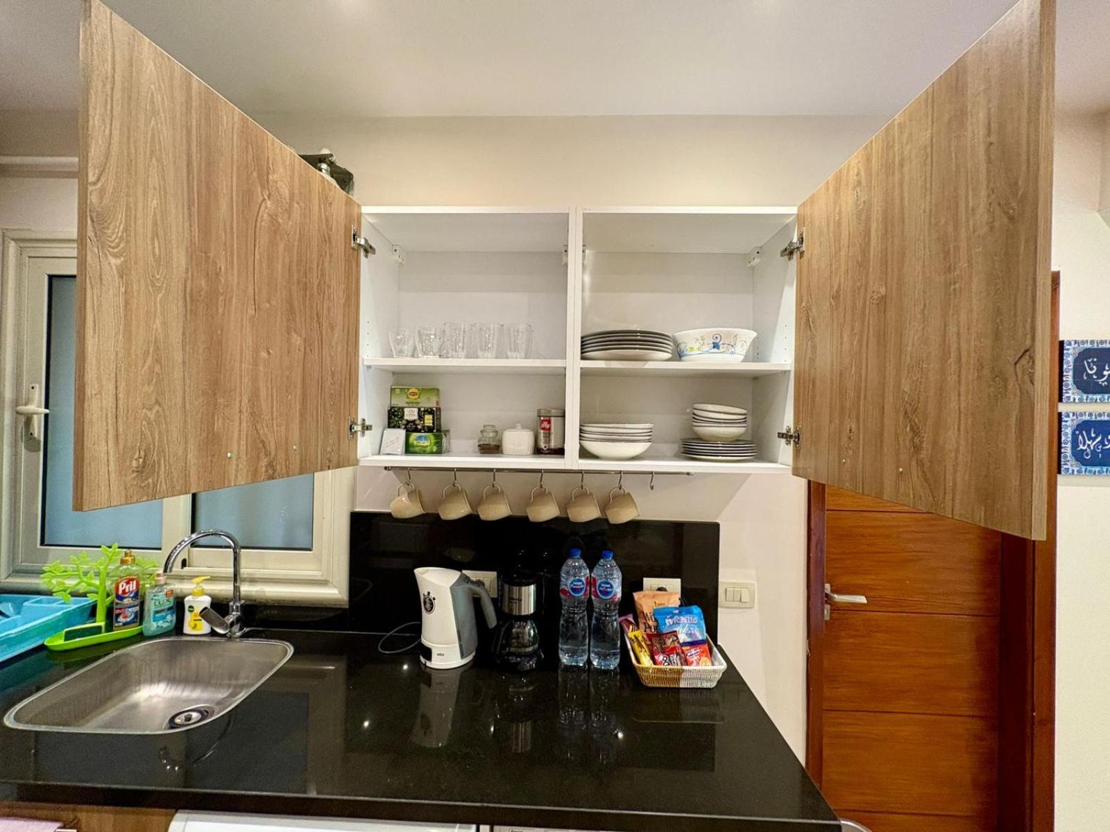 Rated 1 Bedroom With Private Garden In Karma Sheikh Zayed - Only Families & Single Travelers דירה Sheikh Zayed City